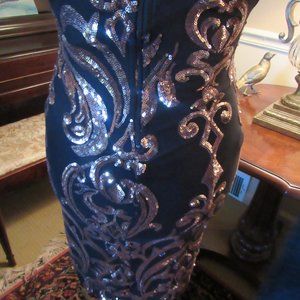 WINDSOR  short Black and Gold  halter style dress  MEDIUM